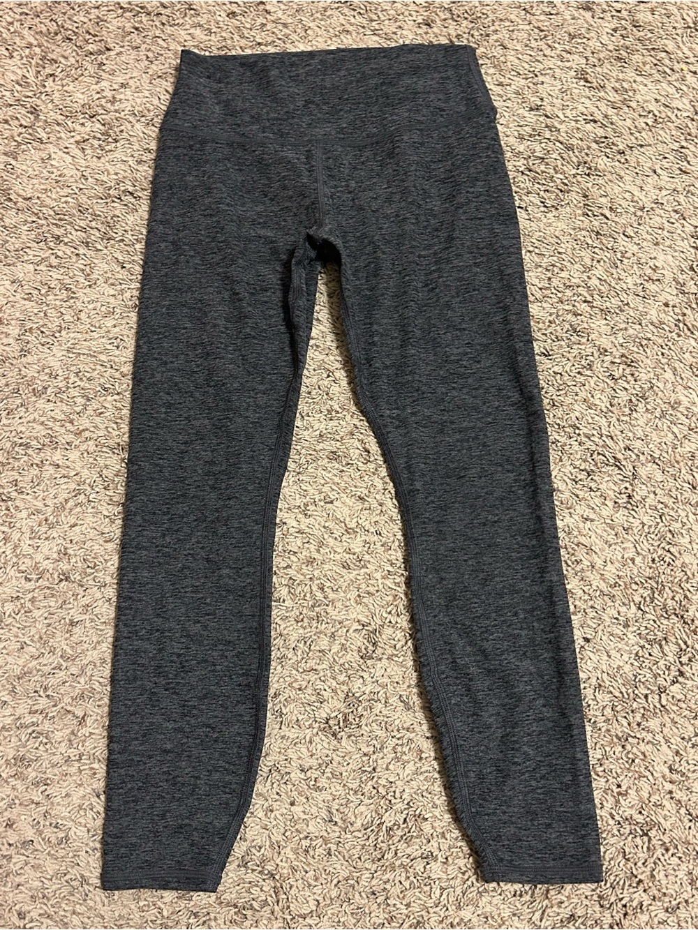 Alo Women’s sz medium leggings